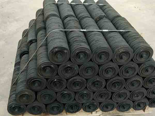 橡(xiàng)膠輪胎托輥